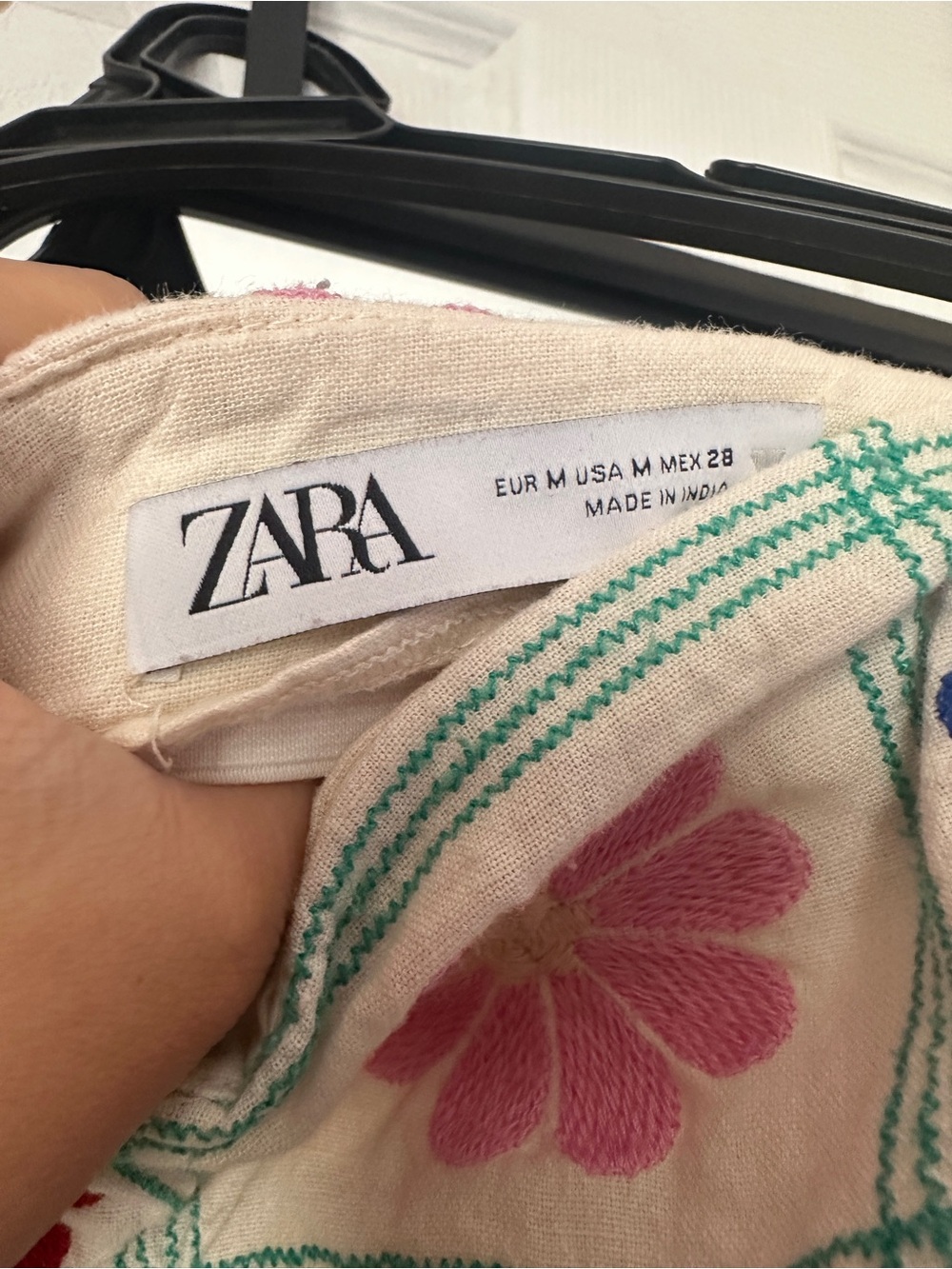 Zara Multicolored Floral Pattern Set - Picture 5 of 5
